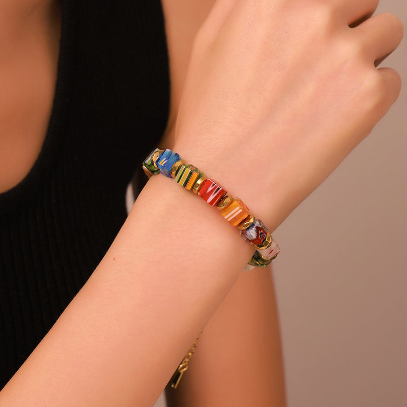Pulsera bohemia de perlas de colores